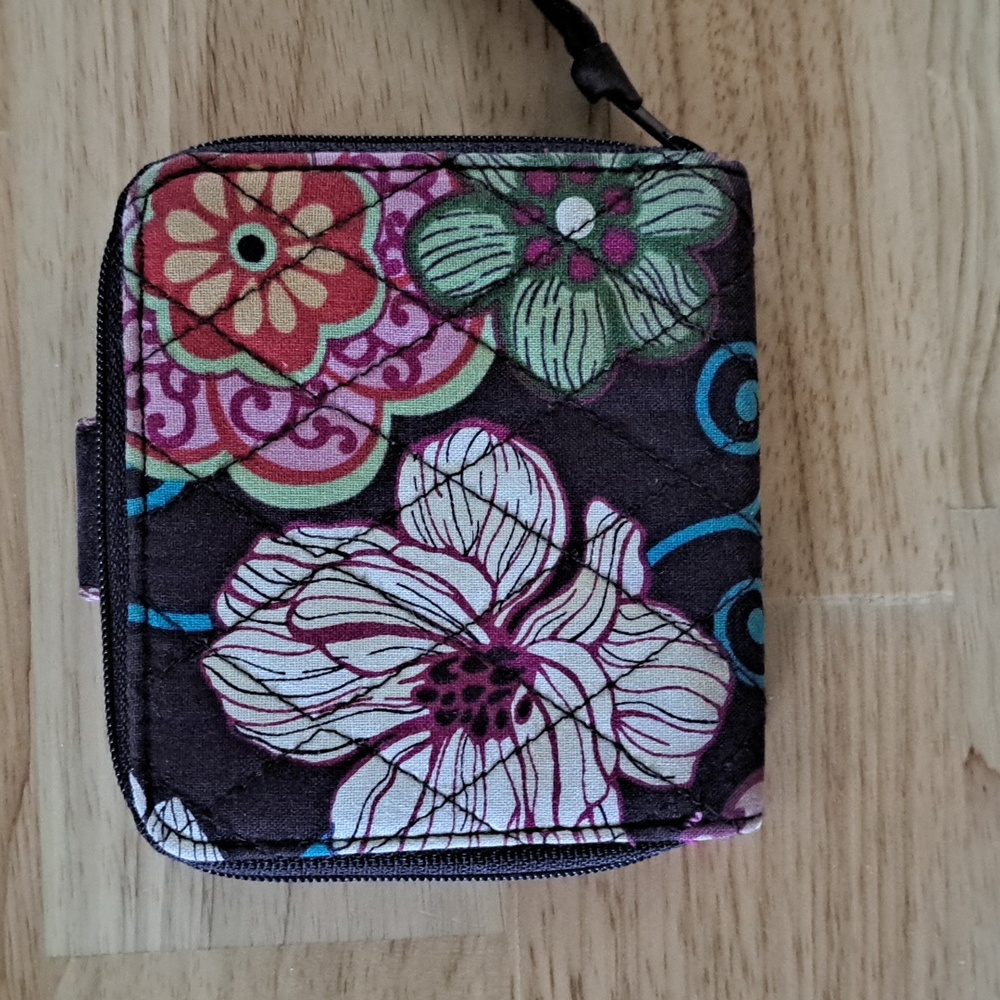 Vera Bradley Floral Patterned Women's Wallet - Picture 2 of 5